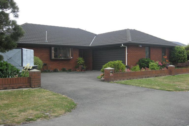 Photo of property in 32 Bowen Street, Upper Riccarton, Christchurch, 8041