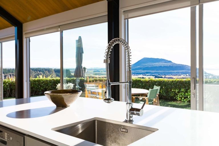 Photo of property in 15 Ngapera Way, Omori, Turangi, 3381