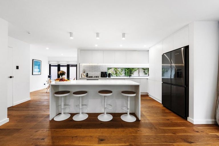 Photo of property in 65b Rugby Street, Merivale, Christchurch, 8014