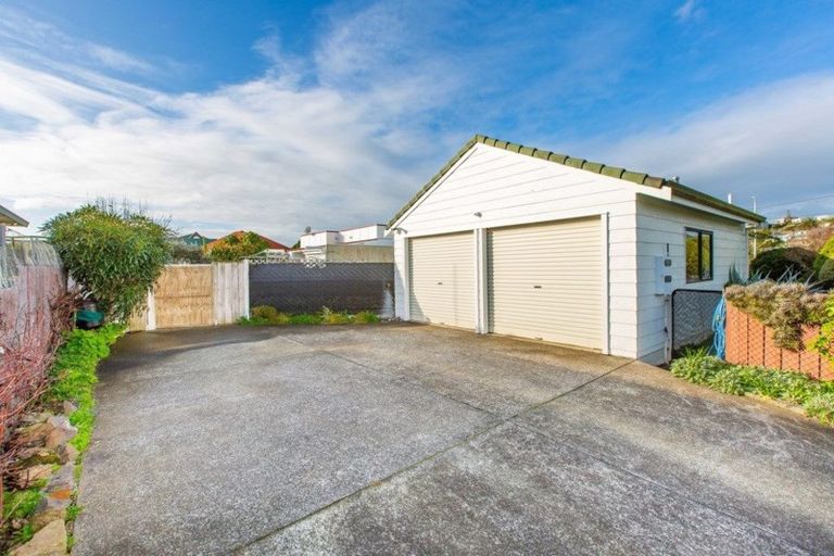 Photo of property in 1 Puriri Street, Raglan, 3225