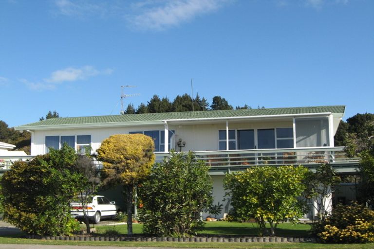 Photo of property in 10 Ocean Road, Ohope, 3121