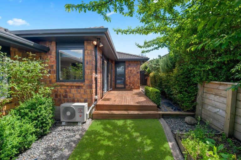 Photo of property in 14 Compton Grove, Huntington, Hamilton, 3210