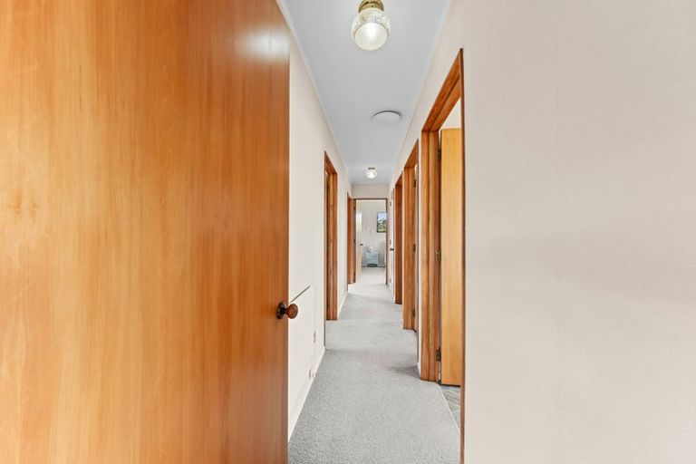 Photo of property in 5 Whakapaki Street, Urenui, 4375