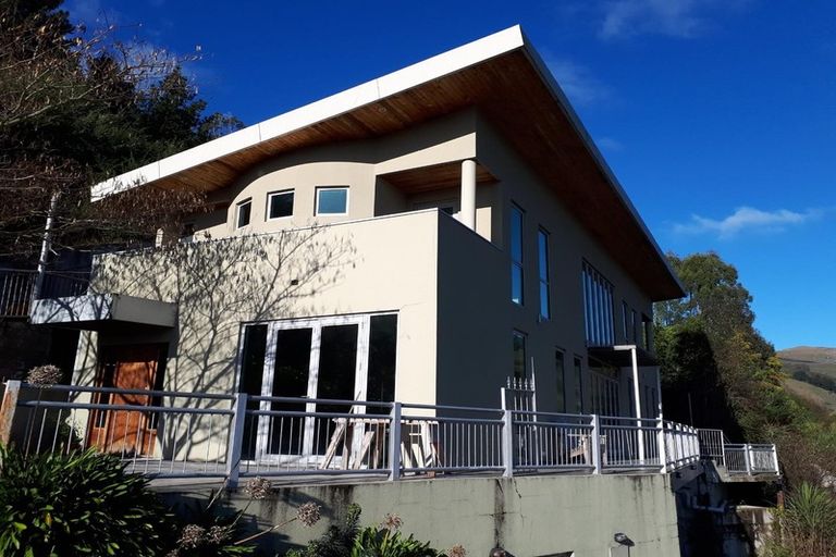 Photo of property in 4 Rockcrest Lane, Cashmere, Christchurch, 8022