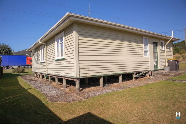 Photo of property in 18 Ohau Street, Dobson, Greymouth, 7805
