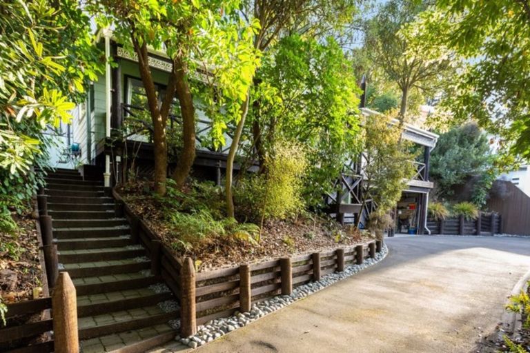 Photo of property in 66 Landsdowne Terrace, Cashmere, Christchurch, 8022