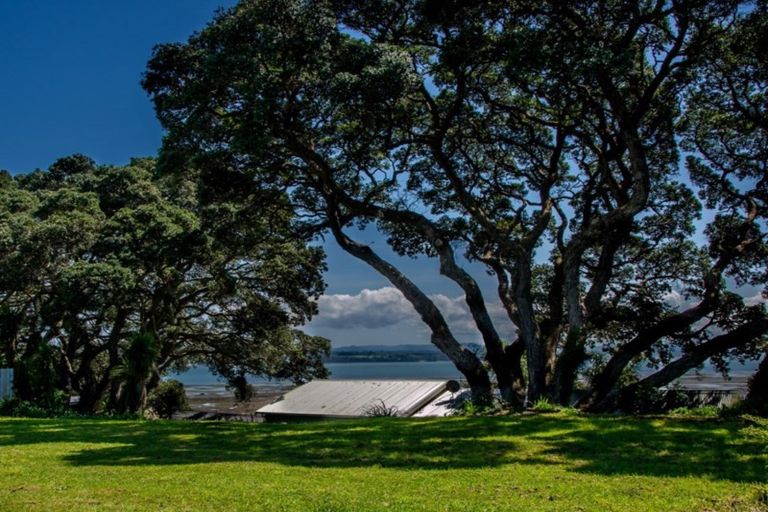 Photo of property in 143a Torkar Road, Clarks Beach, 2122