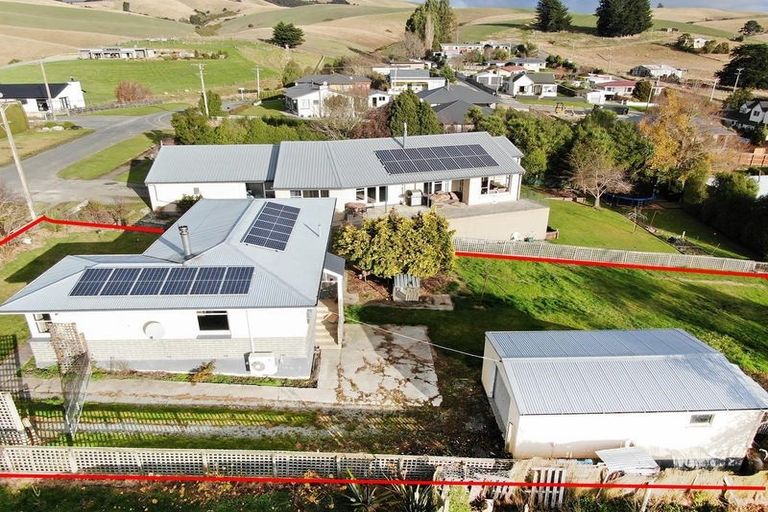 Photo of property in 8 Maryport Street, Lawrence, 9532