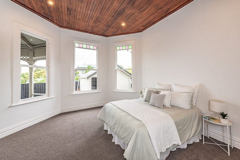 Photo of property in 2 Alma Road, Gonville, Whanganui, 4501