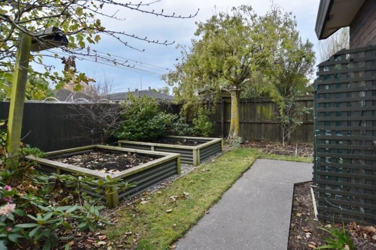 Photo of property in 3a Glenconnor Place, Burwood, Christchurch, 8083