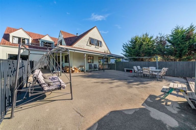 Photo of property in 93 Gemstone Drive, Birchville, Upper Hutt, 5018