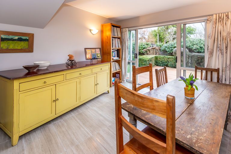 Photo of property in 10a Medway Street, Richmond, Christchurch, 8013