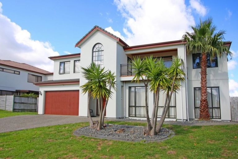 Photo of property in 27 Amberwood Drive, Northpark, Auckland, 2013