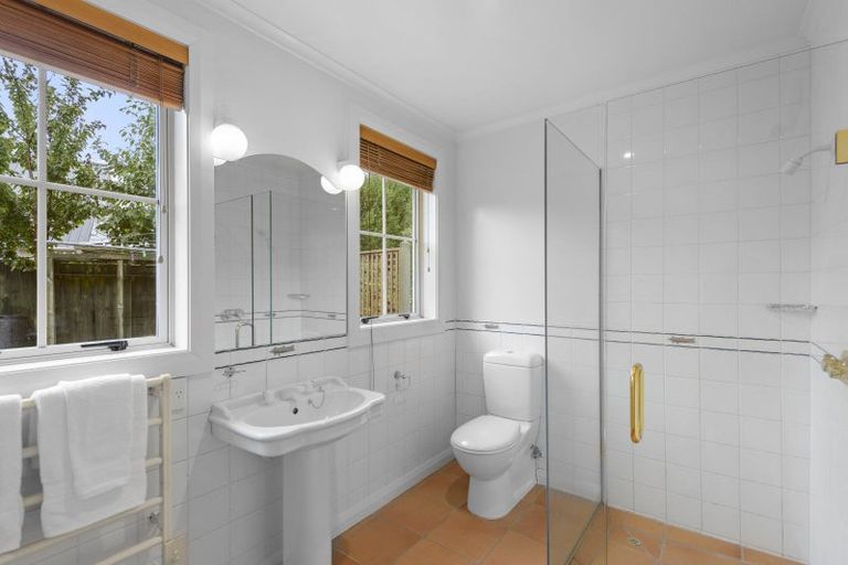 Photo of property in 24 Felstead Place, Avonhead, Christchurch, 8042