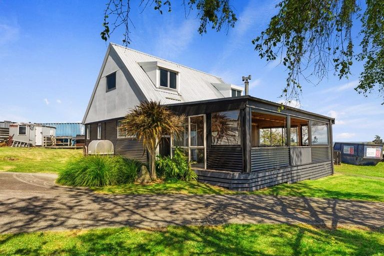 Photo of property in 21 Whenuariri Place, Maketu, Te Puke, 3189