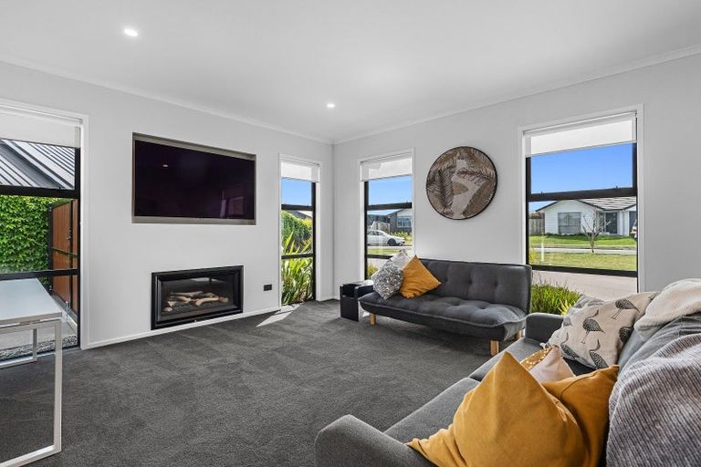 Photo of property in 65 Puhirake Crescent, Pyes Pa, Tauranga, 3112