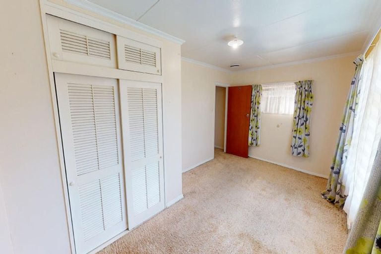 Photo of property in 12 Gloucester Street, Takaro, Palmerston North, 4412