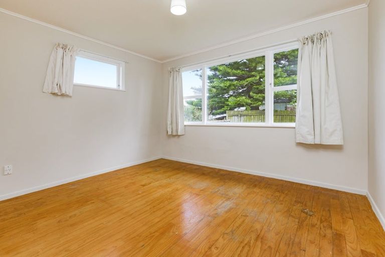 Photo of property in 63 Orchard Street, Avondale, Auckland, 1026