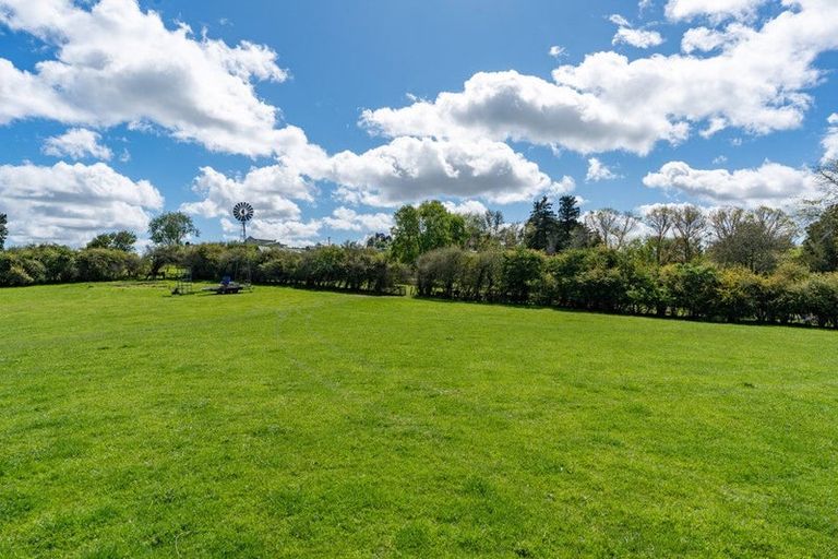 Photo of property in 172 Foster Road, Temple View, Hamilton, 3290