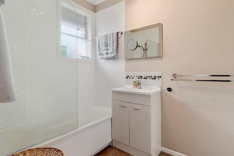 Photo of property in 42a Brookfield Terrace, Brookfield, Tauranga, 3110