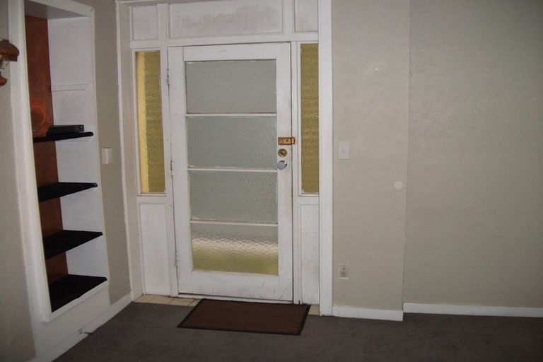 Photo of property in 68-70 Pirie Street, Mount Victoria, Wellington, 6011