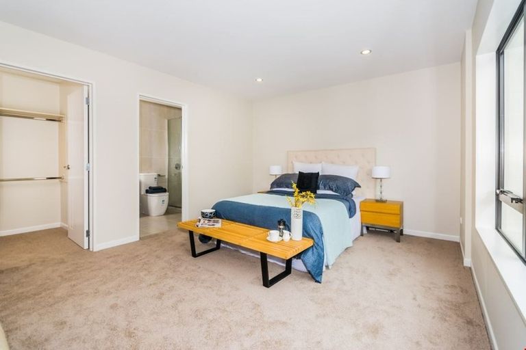 Photo of property in 48 Golden Morning Drive, Albany Heights, Auckland, 0632