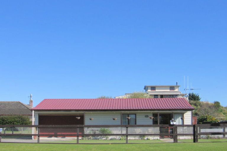 Photo of property in 7 Brown Street, Foxton, 4814