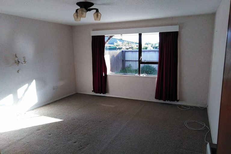 Photo of property in 2/155 Northcote Road, Northcote, Christchurch, 8052