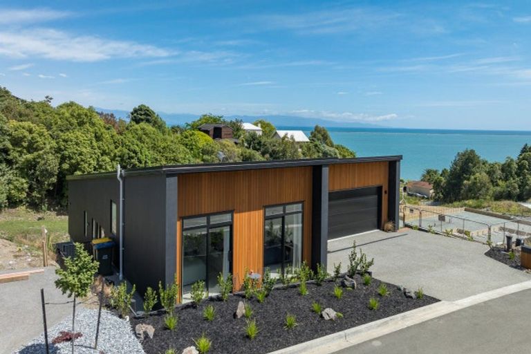 Photo of property in 13 Ledger Road, Atawhai, Nelson, 7010