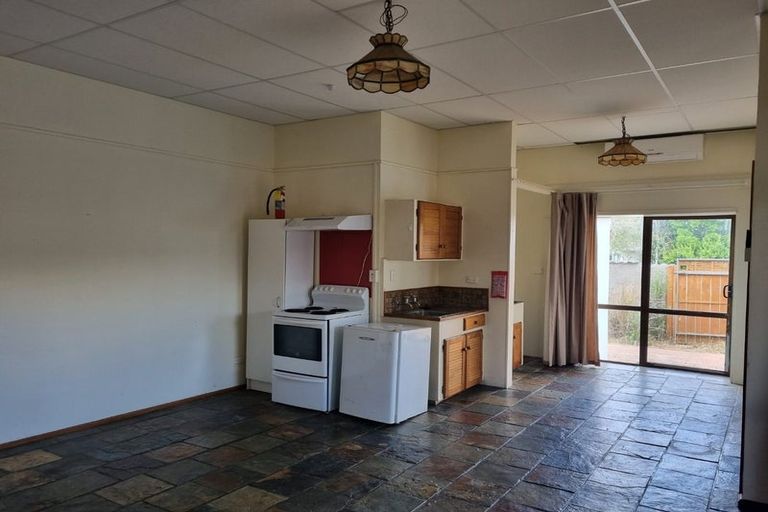 Photo of property in 1 Millen Place, Clarks Beach, 2122