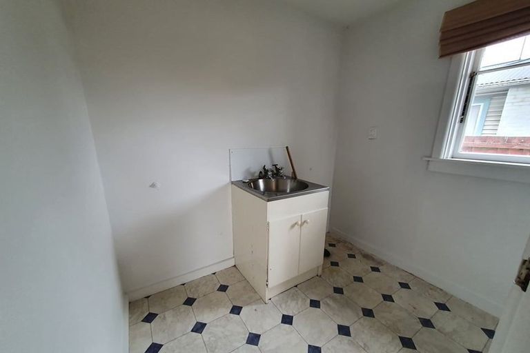 Photo of property in 54 Neill Street, Hornby, Christchurch, 8042