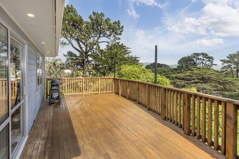 Photo of property in 17a Gloucester Street, Cannons Creek, Porirua, 5024