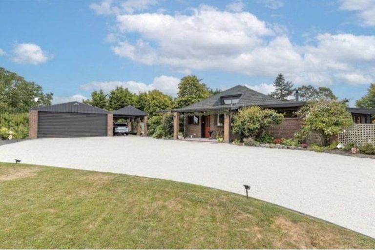 Photo of property in 37 Chinnerys Road, Woodend, 7610