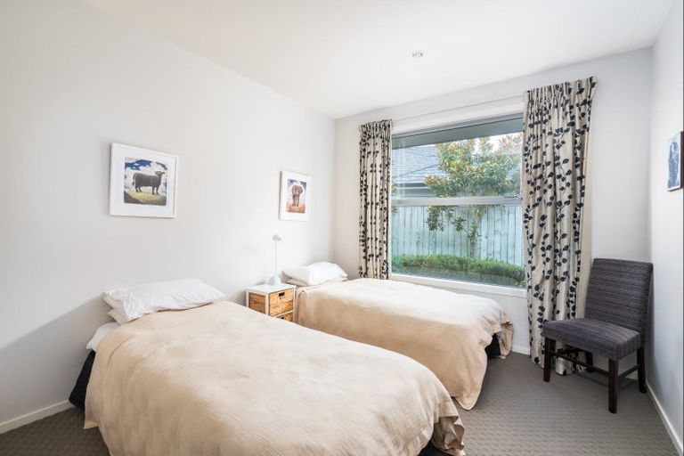 Photo of property in 1 Pukenamu Road, Rainbow Point, Taupo, 3330