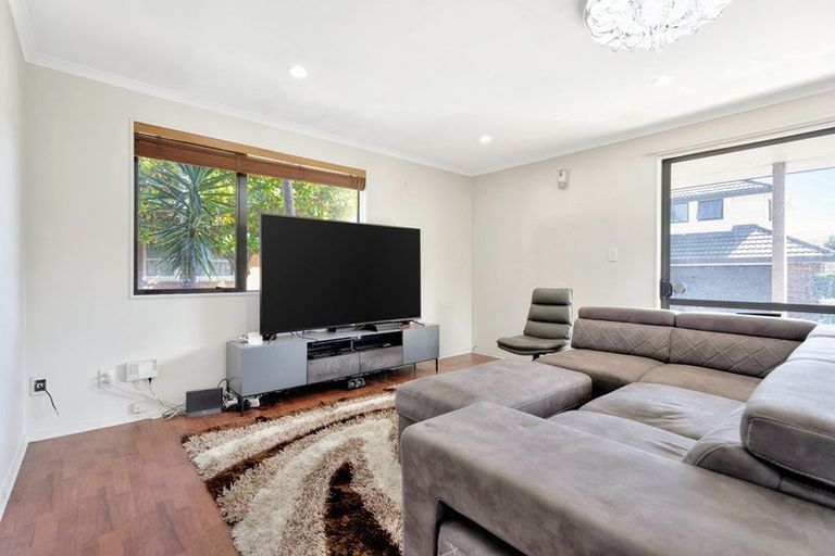Photo of property in 2/127 Coronation Road, Papatoetoe, Auckland, 2025