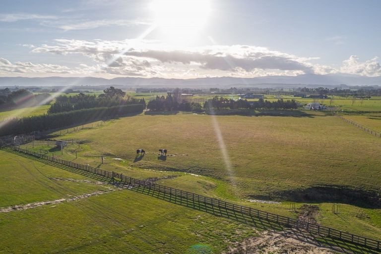 Photo of property in 24 Fraters Road, Martinborough, 5781