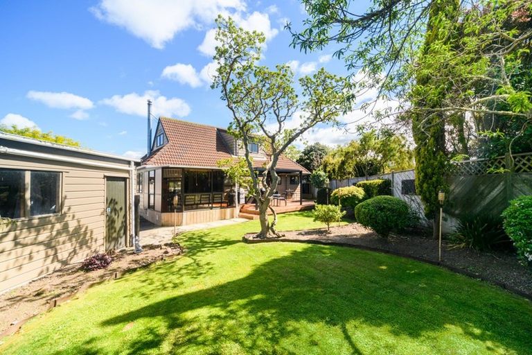 Photo of property in 3 Oak Crescent, Ashhurst, 4810