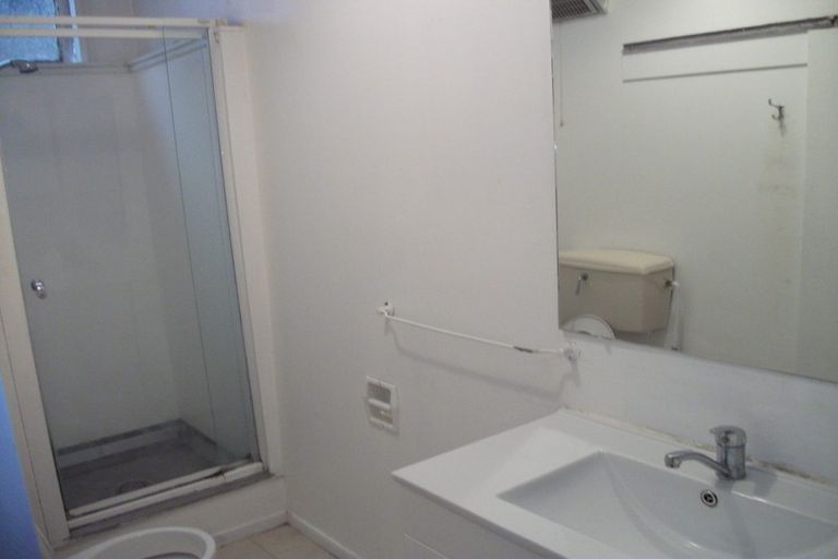 Photo of property in 68-70 Pirie Street, Mount Victoria, Wellington, 6011