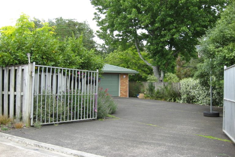 Photo of property in 24 Ranch Place, Pukekohe, 2120