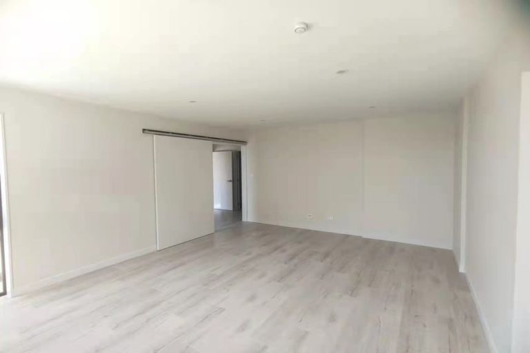 Photo of property in 15c Living Stream Road, Albany Heights, Auckland, 0632