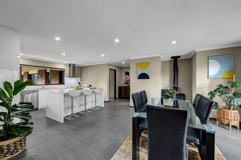 Photo of property in 24 Dillon Drive, Bell Block, New Plymouth, 4312