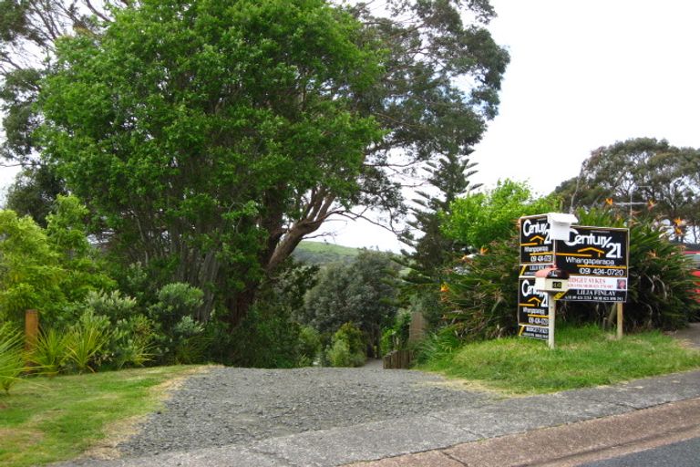 Photo of property in 46 Everard Avenue, Army Bay, Whangaparaoa, 0930