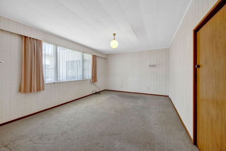 Photo of property in 5 Wera Street, Hawera, 4610