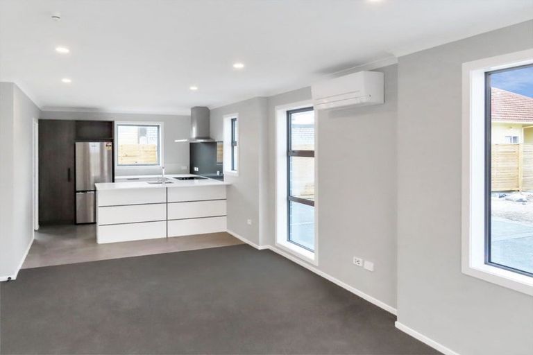 Photo of property in 15 John Reynolds Square, Hutt Central, Lower Hutt, 5010