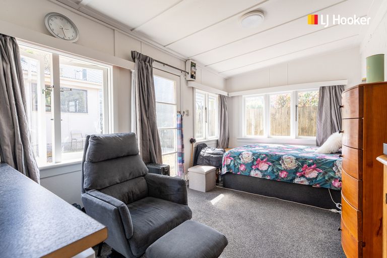 Photo of property in 19 Duchess Avenue, Dunedin Central, Dunedin, 9016