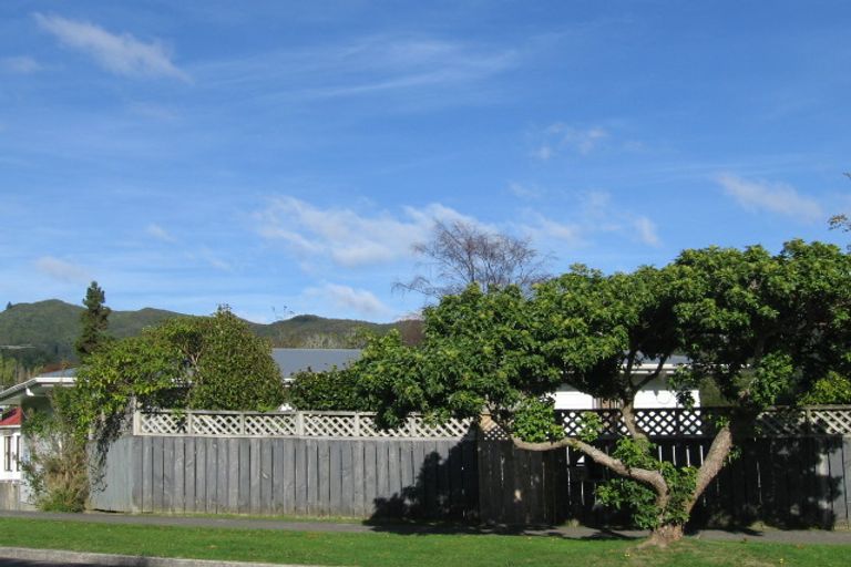 Photo of property in 34 Kairimu Street, Stokes Valley, Lower Hutt, 5019
