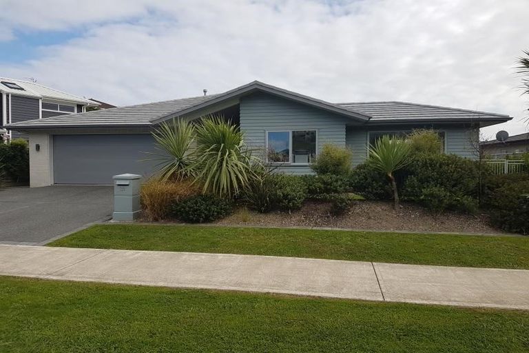 Photo of property in 56 Resolution Drive, Whitby, Porirua, 5024