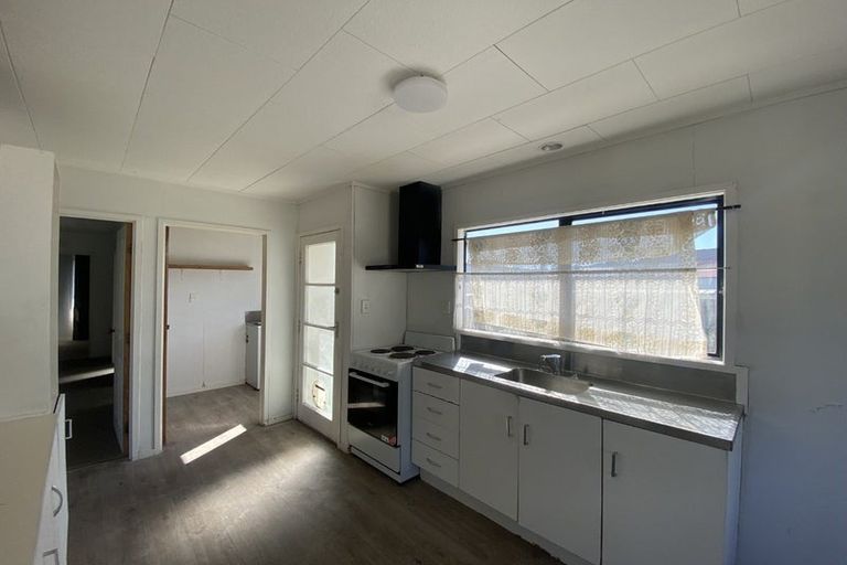 Photo of property in 64 Redcrest Avenue, Red Hill, Papakura, 2110