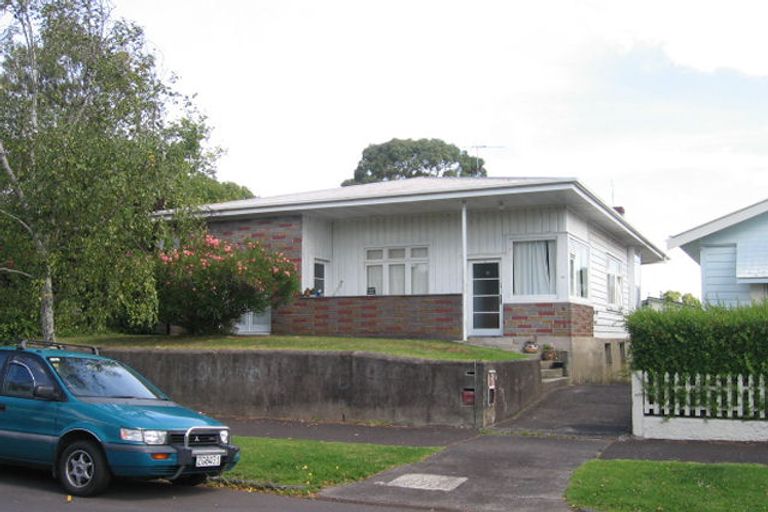Photo of property in 35 Rocklands Avenue, Mount Eden, Auckland, 1024