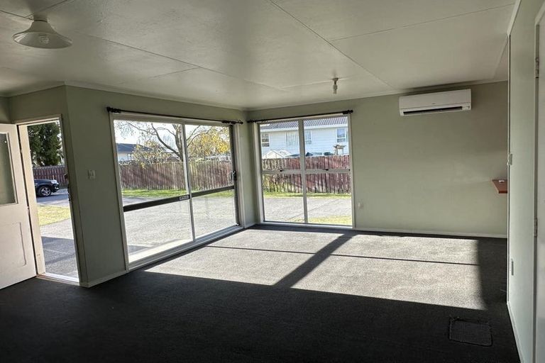 Photo of property in 2/80 Hinekura Avenue, Taupo, 3330